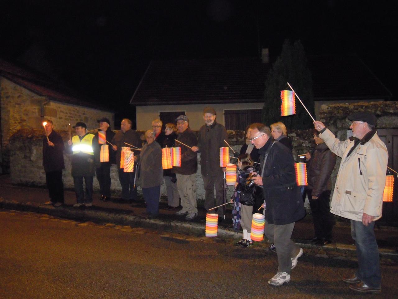 Départ pour la ballade aux flambeaux